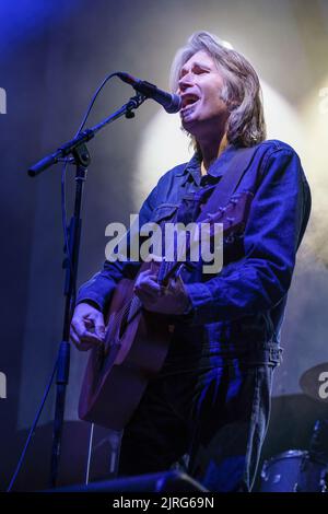 Justin Currie, de Del Amitri, fait la une des journaux du Weyfest Festival, Tilford, Angleterre, Royaume-Uni. 19 août 2022 Banque D'Images