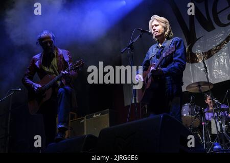 Justin Currie, de Del Amitri, fait la une des journaux du Weyfest Festival, Tilford, Angleterre, Royaume-Uni. 19 août 2022 Banque D'Images