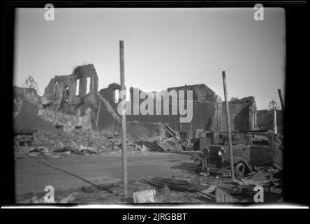 Napier in Ruins - Hastings House, 1931, Hawke's Bay, par Fred Brockett. Banque D'Images