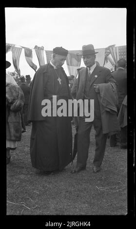 Ouverture officielle à Raukawa, le 14 mars 1936, Ōtaki, par Leslie Adkin. Banque D'Images