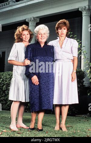 MAUREEN STAPLETON, Melissa Gilbert, STEFANIE POWERS, les secrets de famille, 1984 Banque D'Images