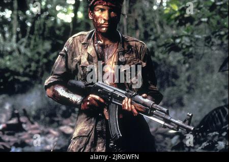 CHARLIE SHEEN, PLATOON, 1986 Banque D'Images