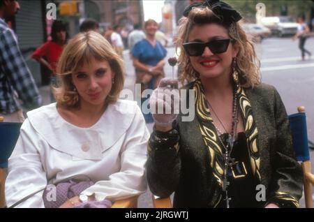ROSANNA ARQUETTE, Madonna, cherchant désespérément à SUSAN, 1985 Banque D'Images
