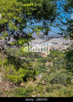 Vue du haut des temple d'Héphaïstos Theseion à Athènes, Grèce en été Banque D'Images