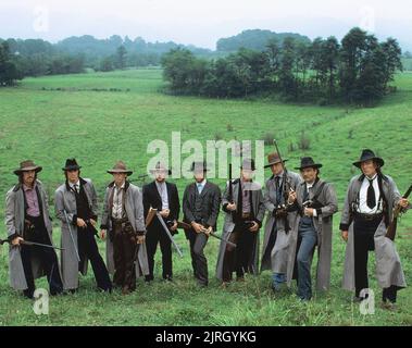 CARRADINE,CARRADINE,CARRADINE,INVITÉ,QUAID,QUAID,KEACH,KEACH, LES LONGS CAVALIERS, 1980 Banque D'Images