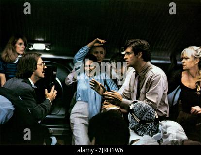 SONNY BONO, ROBERT HAYS, AVION II : LA SUITE, 1982 Banque D'Images