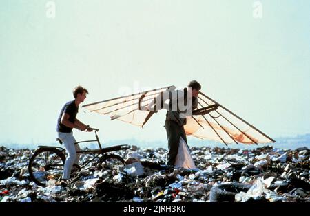 MATTHEW MODINE, NICOLAS CAGE, BIRDY, 1984 Banque D'Images