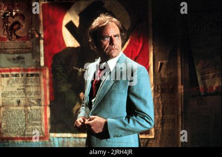 VIC MORROW, TWILIGHT ZONE: LE FILM, 1983 Banque D'Images