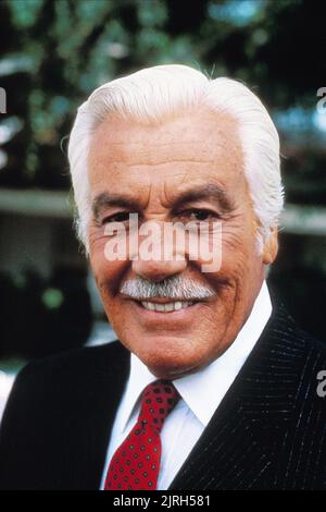 CESAR ROMERO, ÉCUSSON FALCON, 1981 Banque D'Images