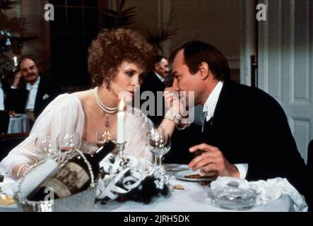 FAYE DUNAWAY, Klaus Maria Brandauer, brûlant SECRET, 1988 Banque D'Images