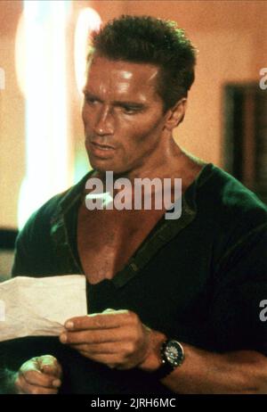 ARNOLD SCHWARZENEGGER, commando, 1985 Banque D'Images