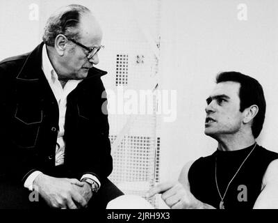 ELI WALLACH, Tommy Lee Jones, THE EXECUTIONER'S SONG, 1982 Banque D'Images