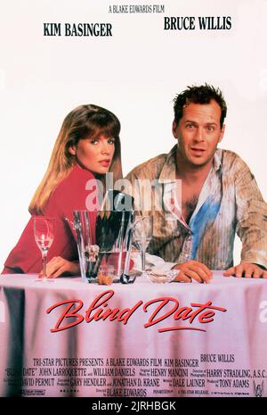 KIM BASINGER, Bruce Willis, de l'affiche à l'aveuglette, 1987 Banque D'Images