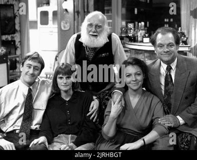 NICHOLAS LYNDHURST, GWYNETH STRONG, BUSTER MERRYFIELD, TESSA PEAKE JONES, DAVID JASON, SEULS DES FOUS ET DES CHEVAUX, 1982 Banque D'Images