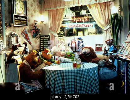 FOZZIE BEAR, Kermit, Miss Piggy, GONZO, ROWLF, LES MUPPETS prenons Manhattan, 1984 Banque D'Images