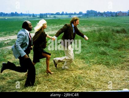 ROSCOE LEE BROWNE, SUZANNE SOMERS, Donald SUTHERLAND, rien de personnel, 1980 Banque D'Images