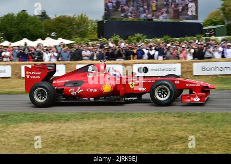 Marc Gene, Ferrari F60, Une sélection du passé illustre de Ferrari, un mélange de voitures de sport, GT Racers, et Formule 1, 75 ans de Ferrari, Goodwood Banque D'Images