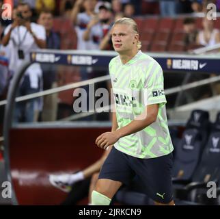 Sabadell, Barcelone, Espagne. 24th août 2022. IBarcelona Espagne 24.08.2022 Erling Haaland ( Manchester City ) regarde pendant l'ELA entre le FC Barcelone et Manchester City au Camp Nou le 24 août 2022 à Barcelone. (Image de crédit : © Xavi Urgeles/ZUMA Press Wire) Banque D'Images