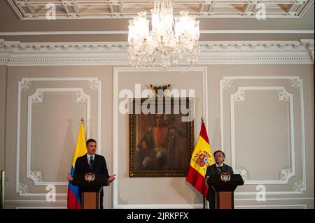 Le président du gouvernement espagnol Pedro Sanchez (à gauche) et le président colombien Gustavo Petro (à droite) interviennent lors de la visite officielle de Pedro Sanchez, gov Banque D'Images