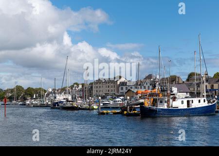 18 août 2022. Stornoway, île de Lewis, Écosse. C'est la zone de la marina de Stornoway Harbour Banque D'Images