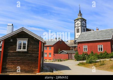 Ancienne église de Roeros. Roeros est une municipalité du comté de Trøndelag, en Norvège et également dans la ville minière . Les habitants modernes de Røros travaillent encore Banque D'Images