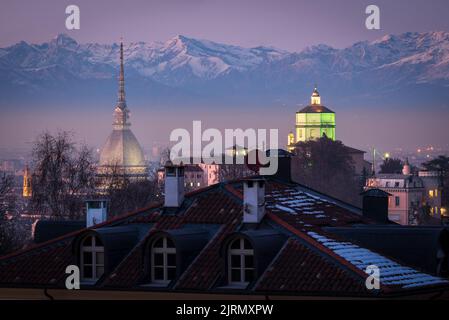 Turin (Turin) paysage urbain avec le Mole Antonelliana Banque D'Images