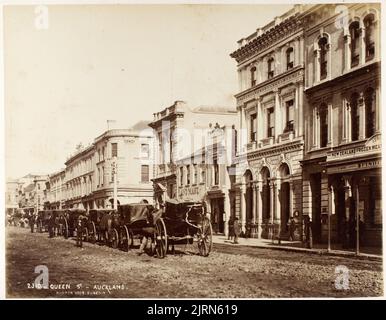 Queen St. - Auckland, 1800s ans, Dunedin, par Burton Brothers. Banque D'Images