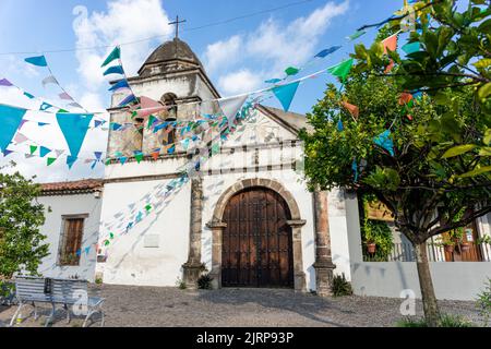 Ancienne église coloniale dans la ville de Nogueras, Comala, Colima, Mexique Banque D'Images