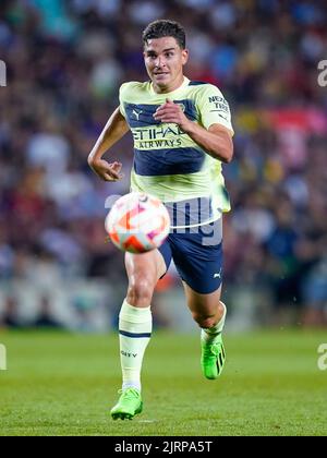 Julian Alvarez de Manchester City pendant le match amical pour le bénéfice de la SLA entre le FC Barcelone et Manchester City a joué au stade Spotify Camp Nou sur 24 août 2022 à Barcelone, Espagne. (Photo de Sergio Ruiz / PRESSIN) Banque D'Images