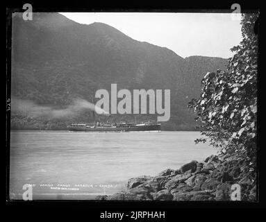 Pango-Pango (sic) Harbour - Samoa, juillet 1884, Dunedin, par Burton Brothers, Alfred Burton. Banque D'Images