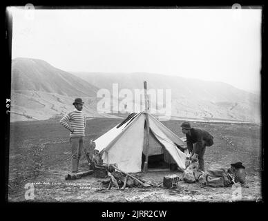 'Notre camp', près de te Ariki, après l'éruption de 10 juin 1886 Banque D'Images