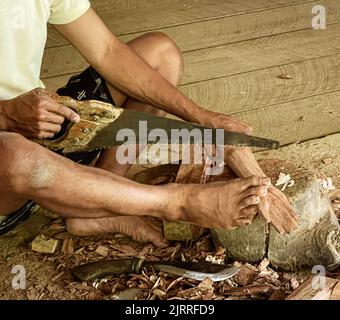 Java, Indonésie, 13 juin 2022 - les charmes d'homme Tau Tau sont des effigies en bois sculptées à Toraja pour représenter les personnes décédées. Banque D'Images