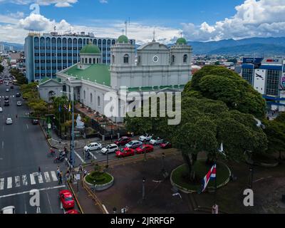 Belle vue aérienne des rues de la ville et de la cathédrale métropolitaine de San José au Costa Rica Banque D'Images