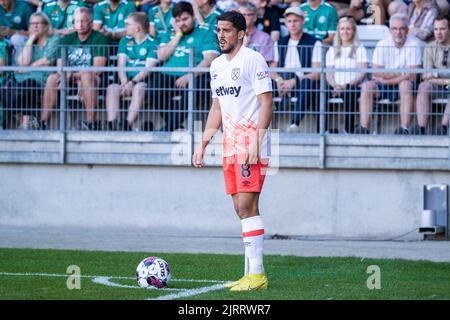 Viborg, Danemark. 25th août 2022. Pablo Fornals (8) de West Ham vu lors du match de qualification de l'UEFA Europa Conference League entre Viborg FF et West Ham à l'Energi Viborg Arena de Viborg. (Crédit photo : Gonzales photo/Alamy Live News Banque D'Images