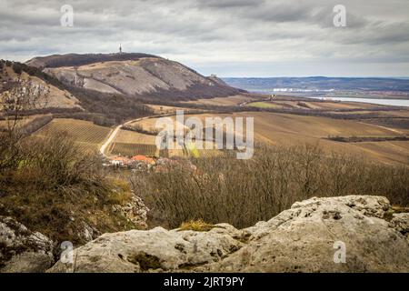 Belle vue d'automne de Palava / Devin, République tchèque - région de Moravie du Sud région viticole. Banque D'Images