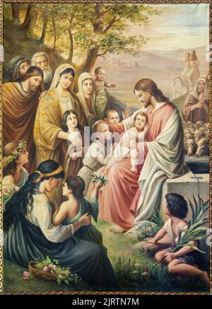 ENTREVES, ITALIE - JUNY 12, 2022: La peinture de Jésus parmi les enfants de l'église Santa Margherita par Börtrher (1922). Banque D'Images