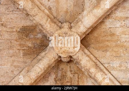 Ciudad Real, Espagne. Détail des voûtes de la Puerta de Toledo (porte de Tolède), une entrée gothique fortifiée de la ville qui faisait autrefois partie des murs Banque D'Images