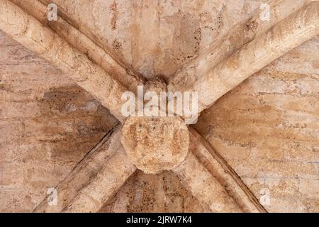 Ciudad Real, Espagne. Détail des voûtes de la Puerta de Toledo (porte de Tolède), une entrée gothique fortifiée de la ville qui faisait autrefois partie des murs Banque D'Images