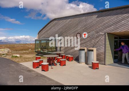 Nouveau centre d'accueil DNT à Valdresflye un plateau de montagne dans le parc national de Jotunheimen, Norvège centrale Banque D'Images