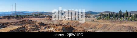 Mines de Riotinto à Huelva, en Espagne, mines à ciel ouvert de minerai de fer. Zone de concentration massive de sulfures polymétalliques où le cuivre, le plomb et le zinc sont extraits Banque D'Images