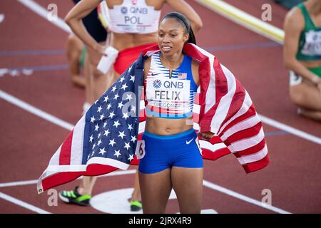 Allyson Felix des États-Unis Celebrate’s après avoir participé à la finale de relais mixte aux Championnats du monde d’athlétisme, Hayward Field, Eugene, Oregon États-Unis Banque D'Images