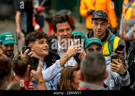 Stavelot, Belgique, 26th août 2022, Toto Wolff participant à la pratique, partie 14 du championnat de Formule 1 2022. Crédit : Michael Potts/Alay Live News Banque D'Images