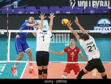 Jean Patry (France), Christian Fromm, Tobias Krick (Allemagne). Championnat du monde de volleyball 2022. Banque D'Images