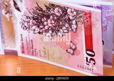 L'argent de l'Irlande du Nord - livre un fond d'affaires Banque D'Images