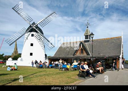 Windmill and Lifeboat Museum avec Team Room, Lytham Green, Lytham St Annes, Lancashire Banque D'Images
