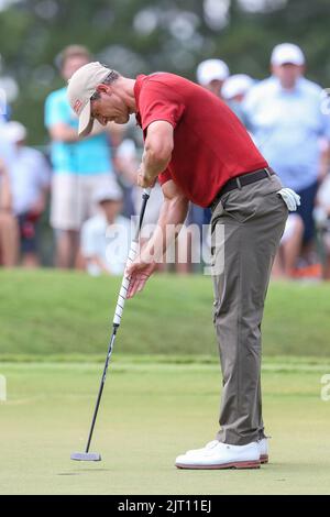 Atlanta, Géorgie, États-Unis. 26th août 2022. Adam Scott pute le premier vert pendant le deuxième tour du championnat DE TOUR au club de golf d'East Lake. (Image de crédit : © Debby Wong/ZUMA Press Wire) Banque D'Images