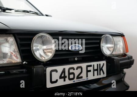 Photo du dossier datée du 26/08/22 de l'Escort RS Turbo 1985 de Ford, qui appartenait auparavant à Diana, princesse de Galles, au circuit de course de Silverstone près de Towcester, Northamptonshire, où elle s'est vendue aux enchères samedi pour 650 000 £. Date de publication : samedi 27 août 2022. Banque D'Images