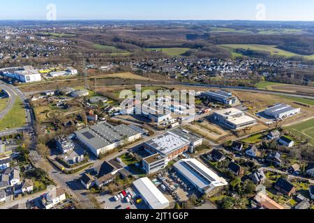 Vue aérienne, zone industrielle Hetterscheidt sud-est, Humboldtstraße à Hetterscheidt, Heiligenhaus, région de la Ruhr, Rhénanie-du-Nord-Westphalie, Allemagne, DE, Banque D'Images