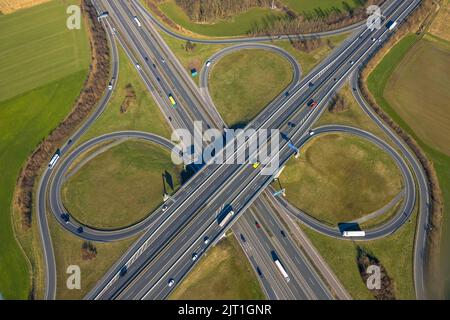 Photo aérienne, autoroute jonction Lotte / Osnabrück, autoroute A1 et autoroute A30, Lotte, pays de Tecklenburger, Rhénanie-du-Nord-Westphalie, Allemagne, autoroute, fre Banque D'Images