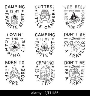 Ensemble T-shirt de camping style Art minimaliste avec différentes citations. Emblèmes linéaires de voyage. Étiquettes Silhouette de randonnée. Badges vectoriels. Illustration de Vecteur